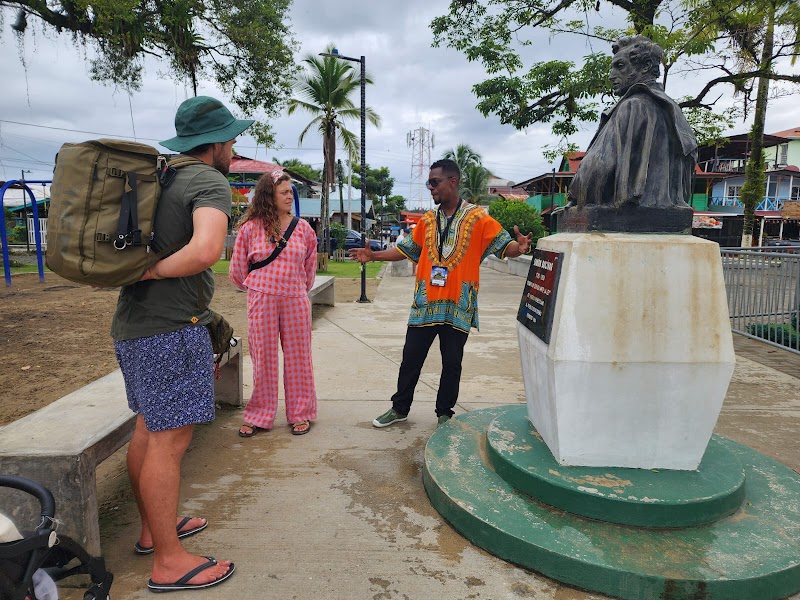 Bocas Nature Stories: Hisorical Walking Tours, Bikes, Kayaks